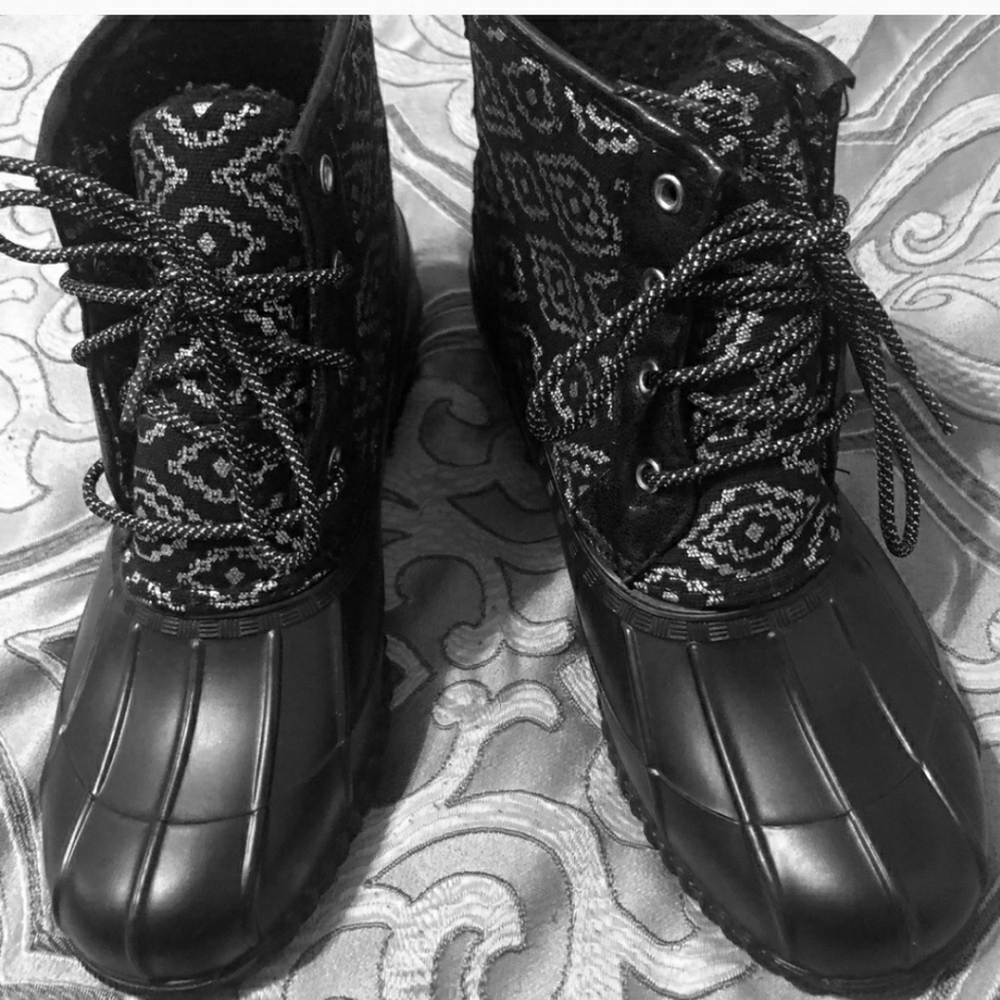 Winter snow/rain boots,  used but in great shape